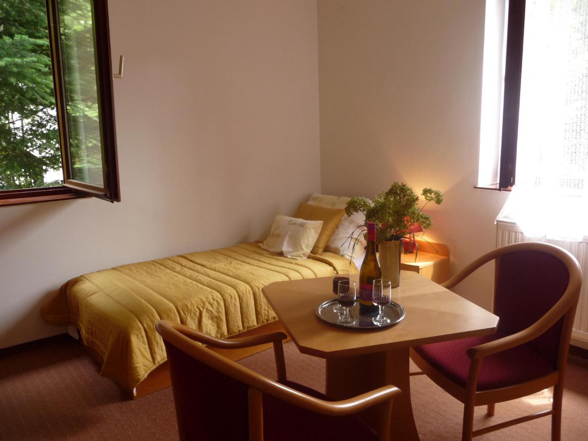 Balaton Art Guesthouse Balatonszemes Exterior photo